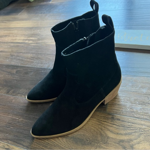 Lisa Vicky Steady Western Booties NWOT - Picture 6 of 9